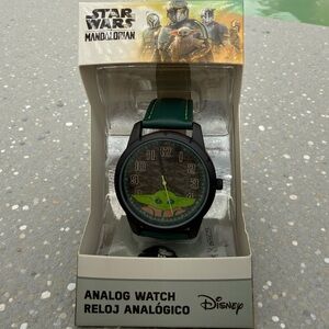 Disney Mandalorian Grogu Watch analog Accutime Unisex watch